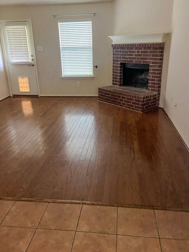 Foto del edificio - Beautiful 4 bed/2 bath home in Mckinney | Spacious Layout | Private Backyard Retreat