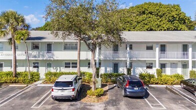 Building Photo - 2300 SW 22nd Ave