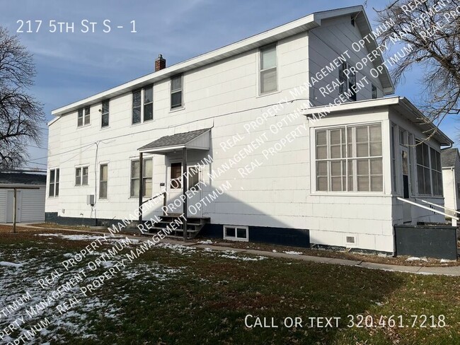 Building Photo - 1 Bedroom 1 Bath Apartment Available Janua...