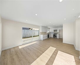 Building Photo - 8145 Morse Ave