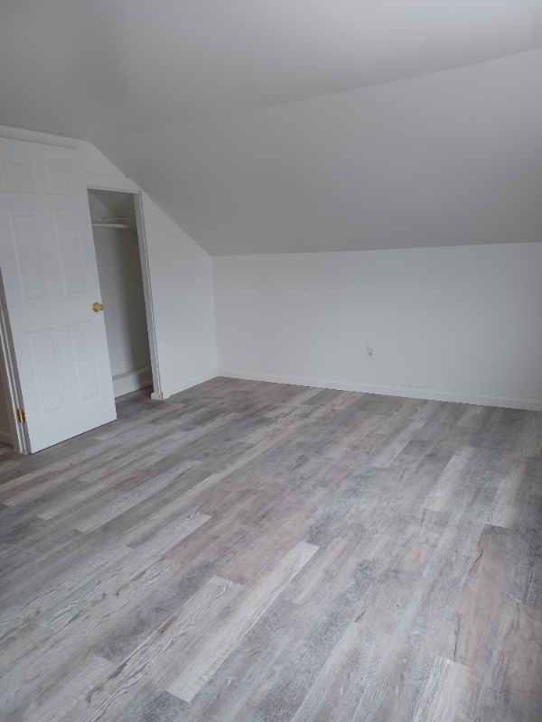 Building Photo - 92 Twiss St