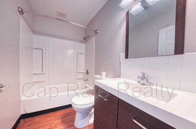 Foto del edificio - 968 E 26th Ave