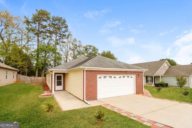 Building Photo - 10944 Big Sky Dr