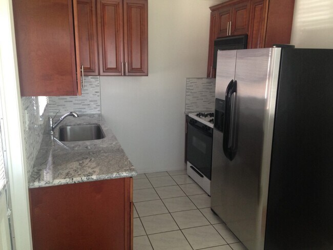 Cocina - 840 Rose Ave