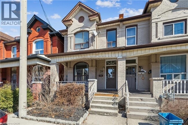 Building Photo - 28 St Matthews Ave