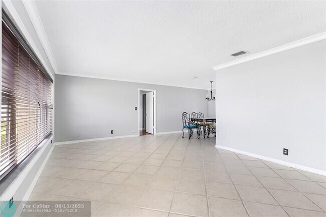 Building Photo - 10291 Eastport Ct