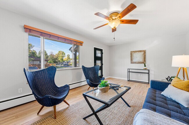 Building Photo - 2280 Floral Dr