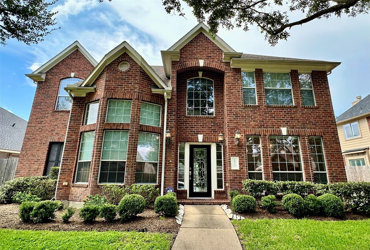 Foto principal - 26223 Longmont Park Ln