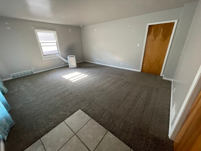 Building Photo - 1141 Rushton St