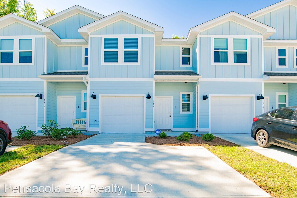 Foto principal - 3 br, 2 bath House - 1459 Iroquois Ct