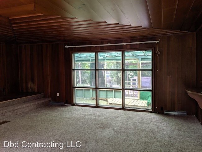 Foto del edificio - 4 br, 2 bath House - 4905 Forest Ave