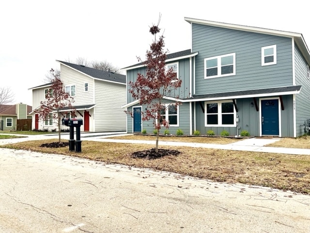 Exterior de la casa - 5824 Grayson St