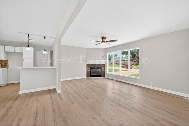 Foto del edificio - 2765 Chelsea Dr