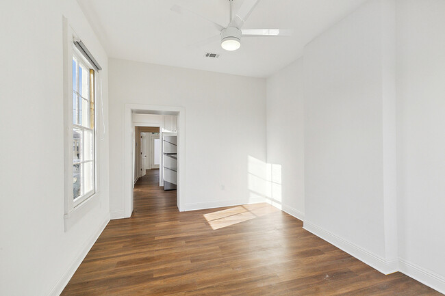 Building Photo - 2300 St Andrew St