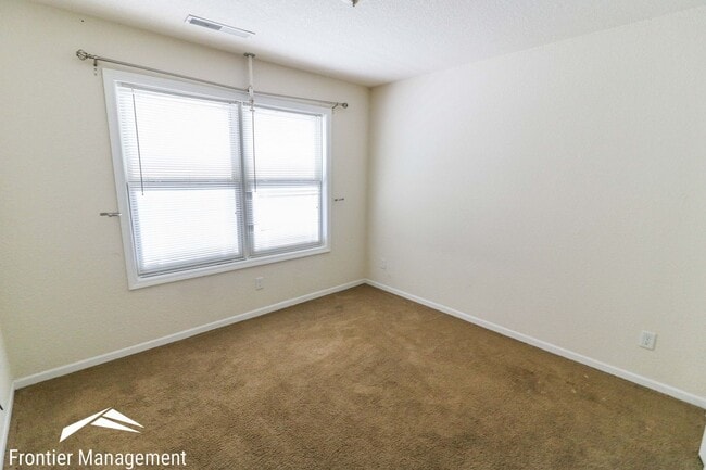 Building Photo - 914 Vattier Street