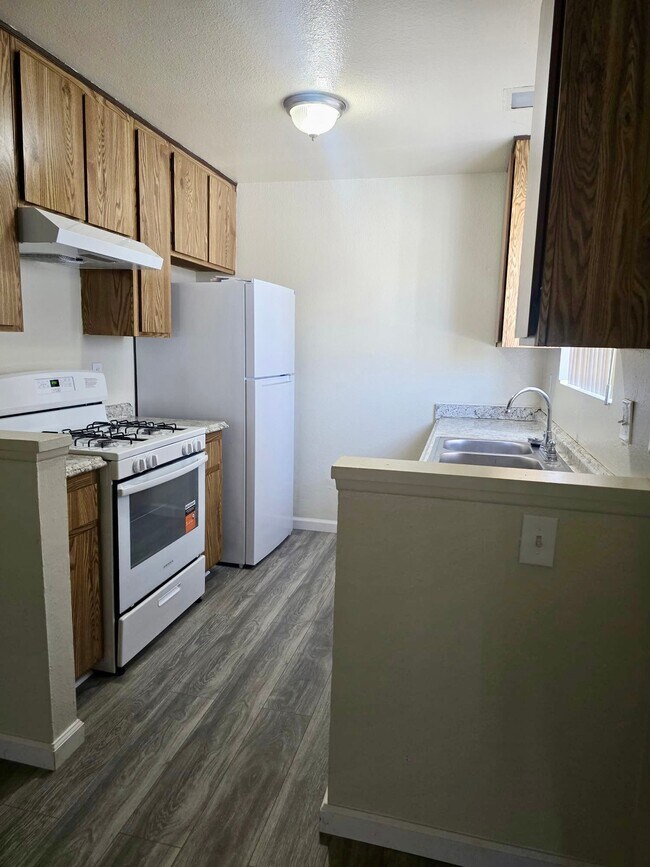 Building Photo - 5906 Challen Ave