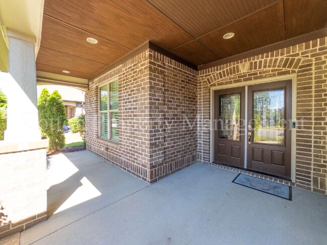 Building Photo - 633 Jenoa Dr