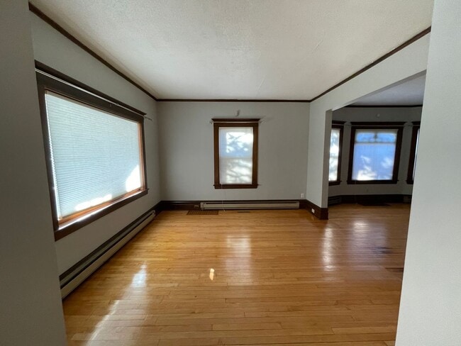Building Photo - Beautiful Single family home In NE, Availa...
