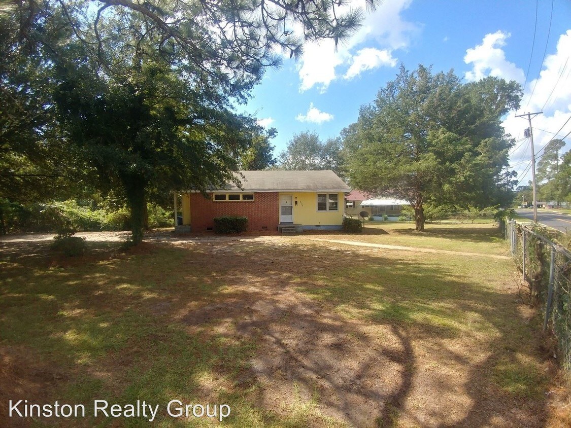 Primary Photo - 3 br, 1 bath House - 505 E. Highland Ave