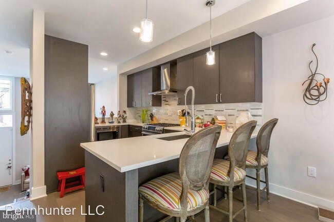 Building Photo - 3 br, 4 bath House - 324 Fairmount Avenue