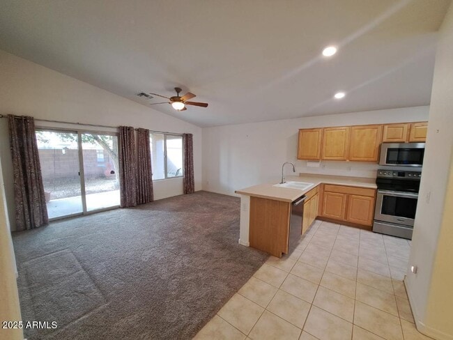 Building Photo - 3707 E Rolling Green Way