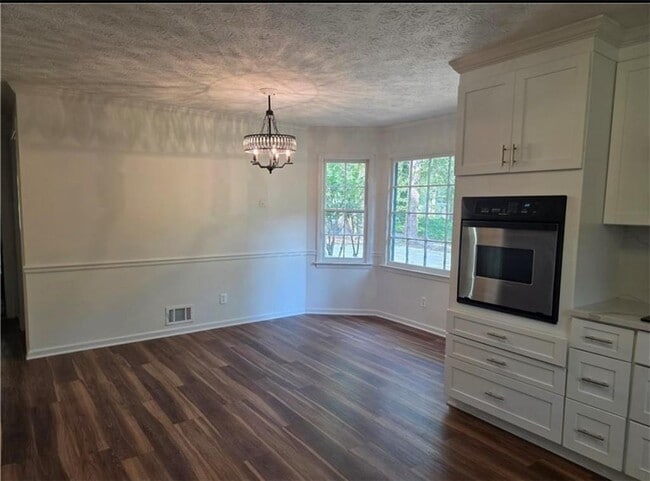 Foto del edificio - 2907 Moorings Pkwy SW