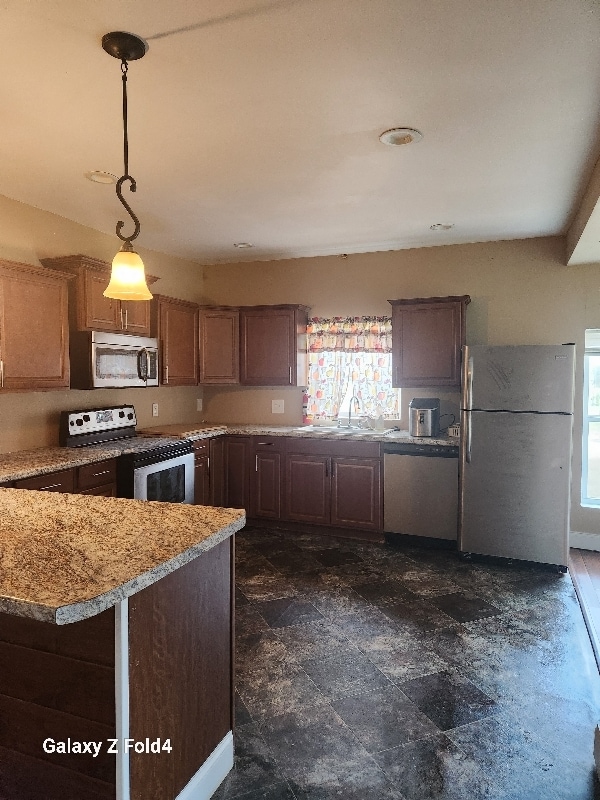 Photo - 4456 Railroad St (Oakwood, GA)