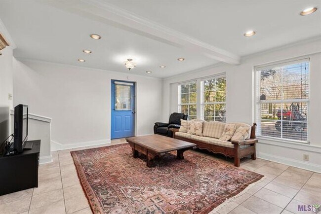 Building Photo - 2 Bedroom House in Capital Heights