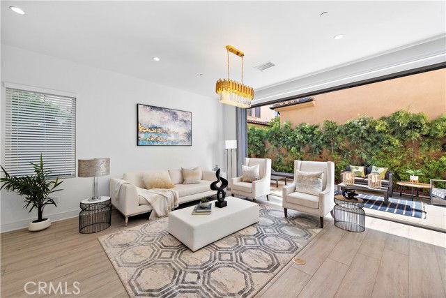 Building Photo - 141 Linda Vis