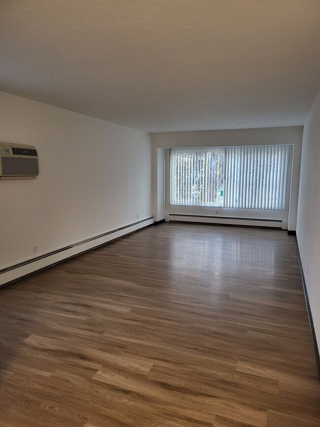 Foto del interior - 3701 West Lake St.