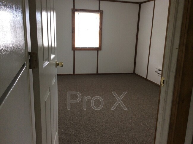 Foto del edificio - 401 1/2 N Olive