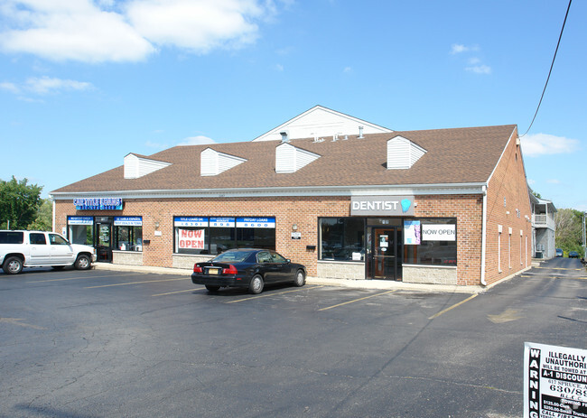 Foto del edificio - 1187 N Farnsworth Ave