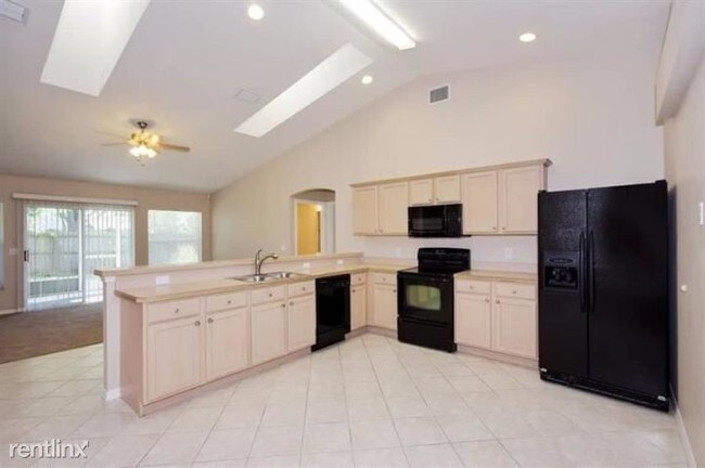 Building Photo - 4 br, 2 bath House - 1681 SW Aledo Ln