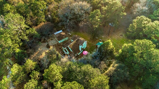 Building Photo - 30503 Klein Dr