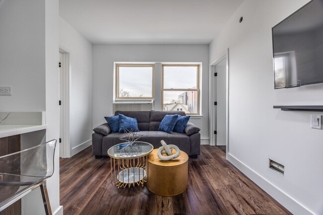 Foto del edificio - Brand NEW 2-Bedroom in the heart of Anders...