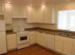 Kitchen - 2617 S El Camino Real