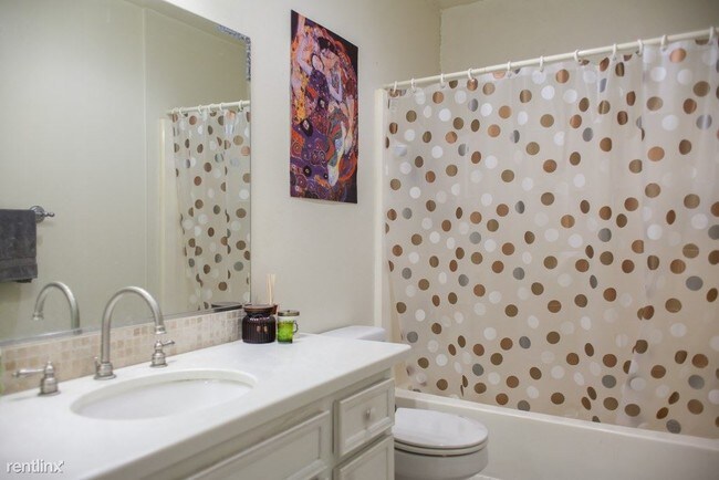 Building Photo - 2 br, 2 bath Condo - 570 Peach St Apt 8
