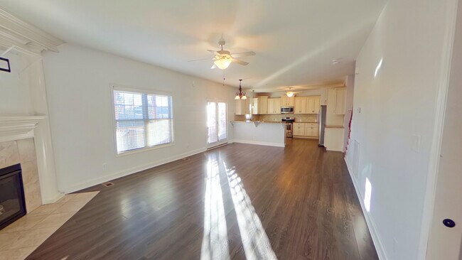 Building Photo - 224 Castlerock Dr