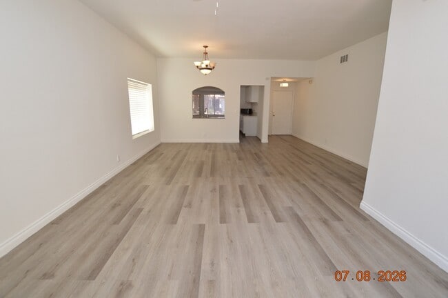 Building Photo - 8661 Portofino Ct