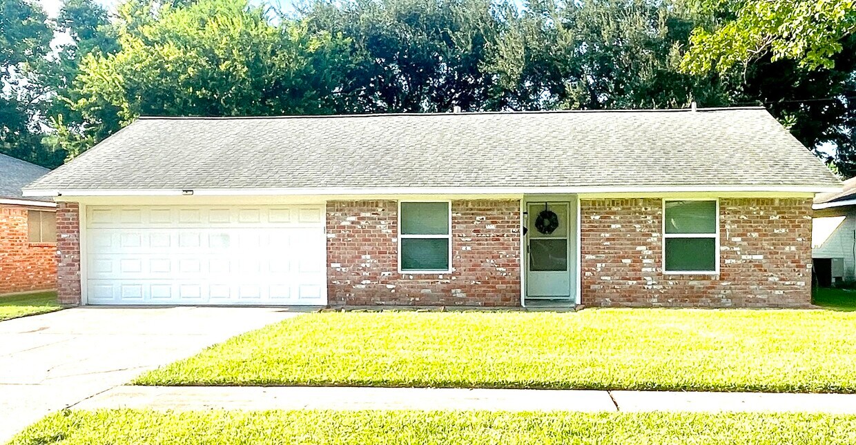 Photo - 1202 E Princeton Ln (Deer Park, TX)