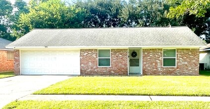 Building Photo - 1202 E Princeton Ln