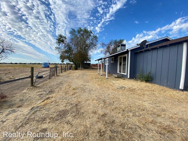 Foto del edificio - 2 br, 1 bath House - 7769 Florencia Ln