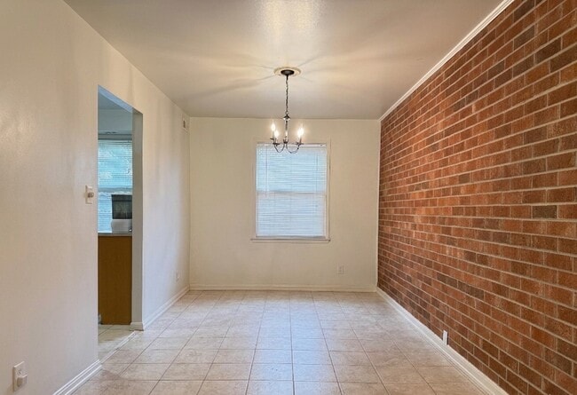 Dining room - 6008 Westchester Park Dr