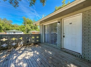 Building Photo - 2402 Atlas Rd