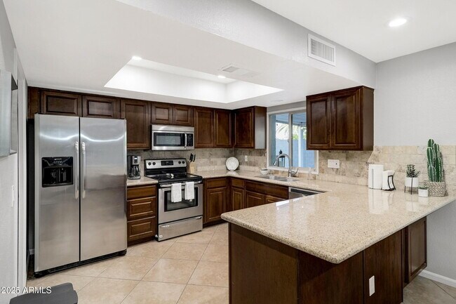 Foto del edificio - 5803 S Kenwood Ln
