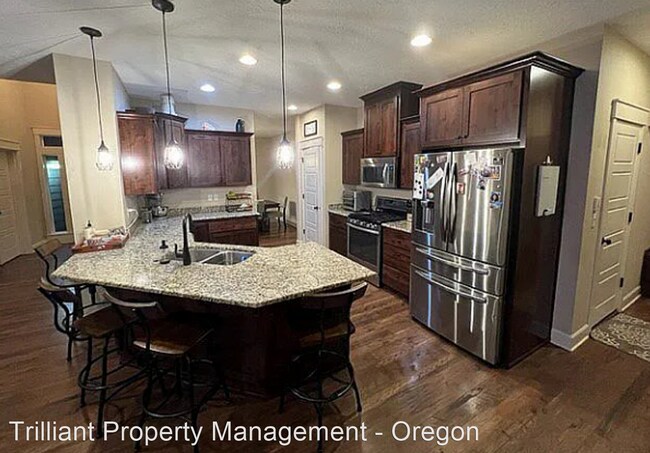 Building Photo - 5 br, 2.5 bath House - 1711 Aldine Dr NE