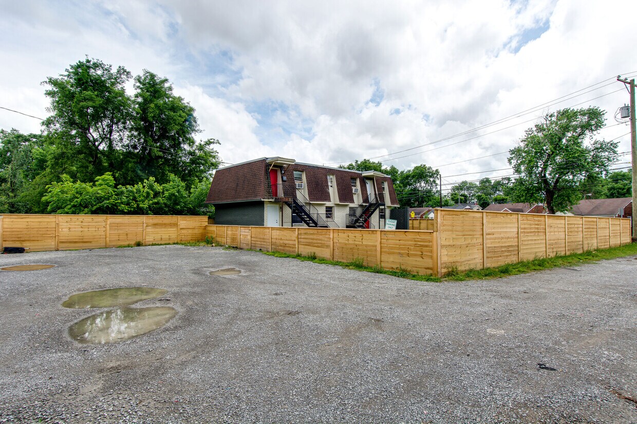 Foto principal - 1732 Dr Db Todd Jr Blvd