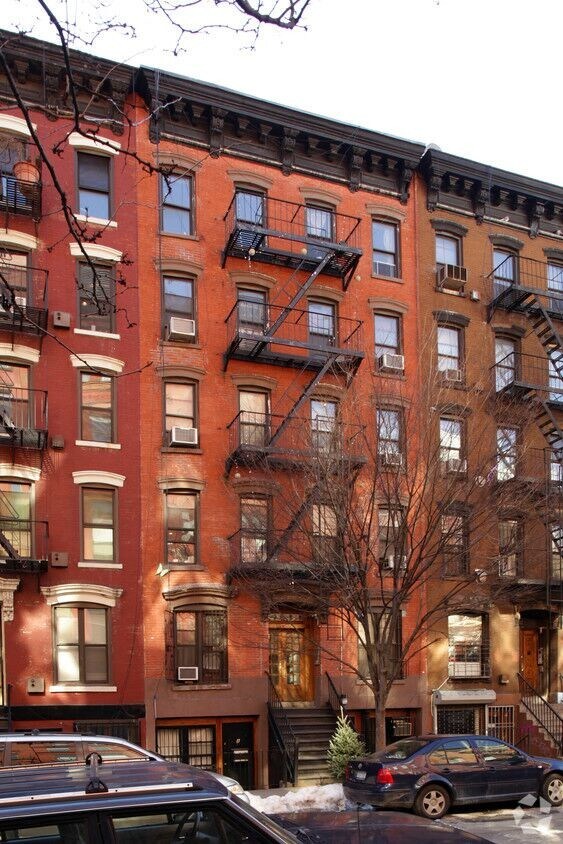 Foto principal - 39 East 1st Street