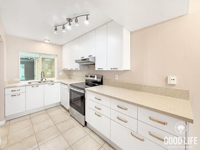 Foto del edificio - Charming Coastal 3BR Home in Encinitas – Prime Location!