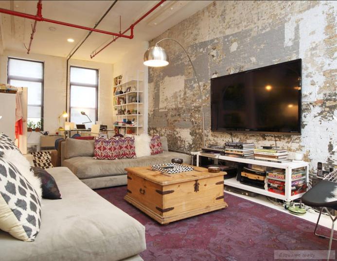 Primary Photo - 140 Jackson St